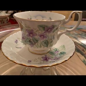 Royal Albert Flower of the Month Series “March”